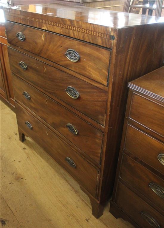 Regency mahogany chest of drawers
